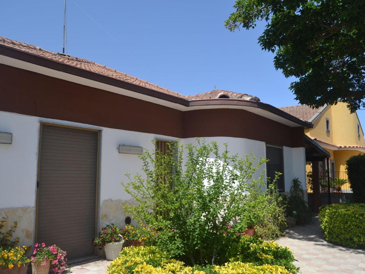 Casa Unifamiliar Con Jard N Privado Villa อันโญเน บันญี ภายนอก รูปภาพ