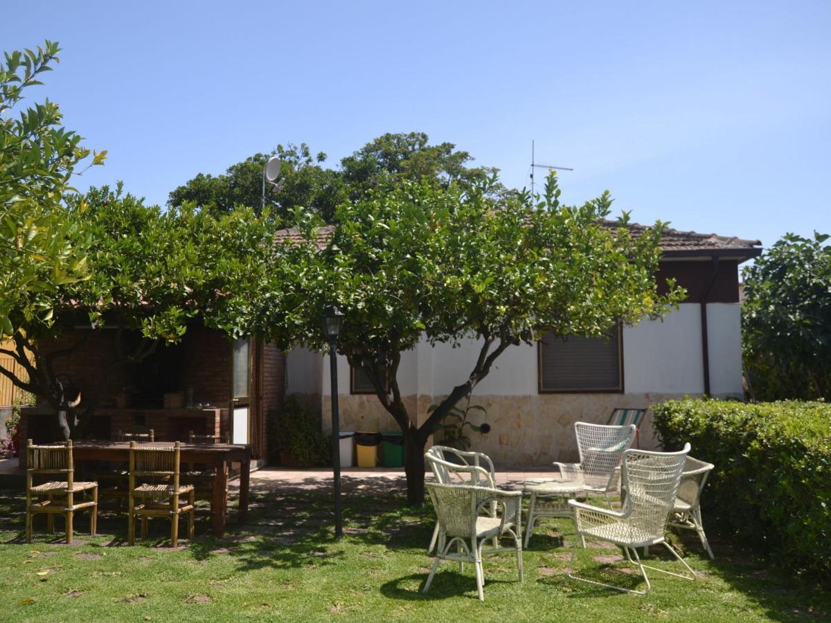 Casa Unifamiliar Con Jard N Privado Villa อันโญเน บันญี ภายนอก รูปภาพ